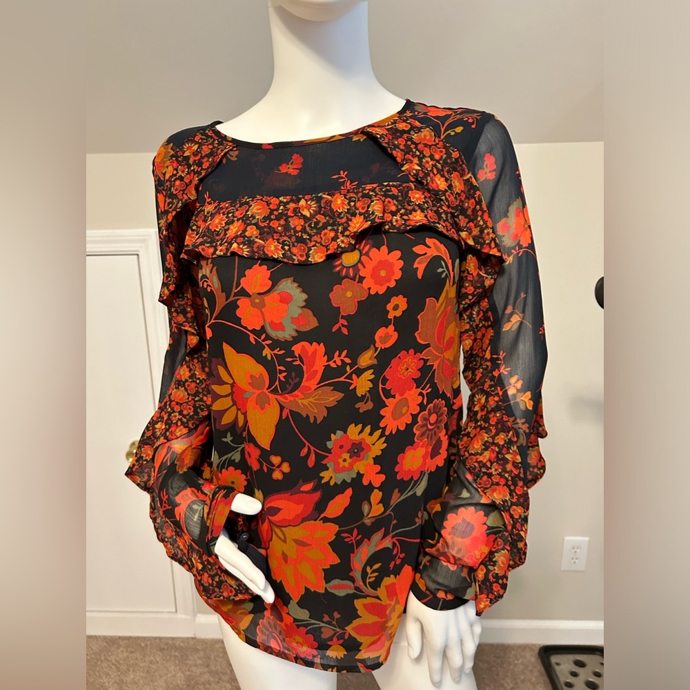Loft floral with ruffles long sleeve boho chic blouse
